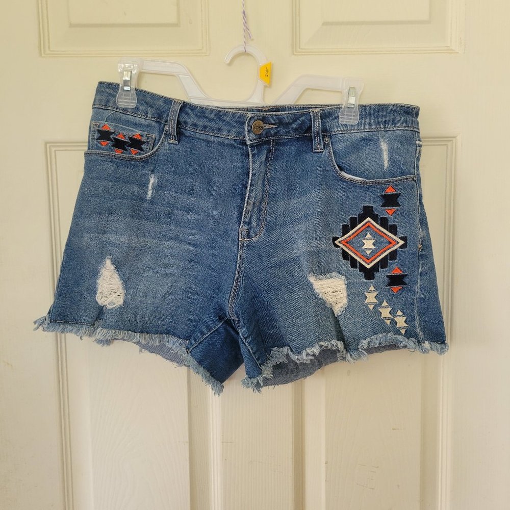 Aztec Pattern Ripped Nannette Cutoff Denim Jean Shorts size 12